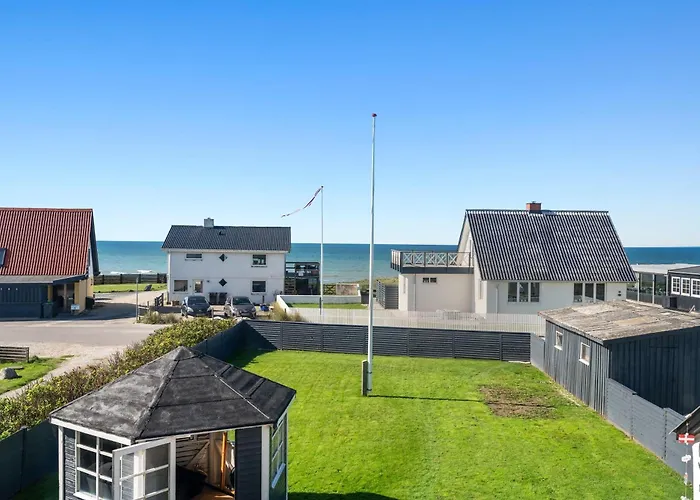 Дом отдыха Lyngby Mllevej 4 - Incredibel Coastal Holiday Лёккен